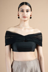Off the shoulder black cape5601 video